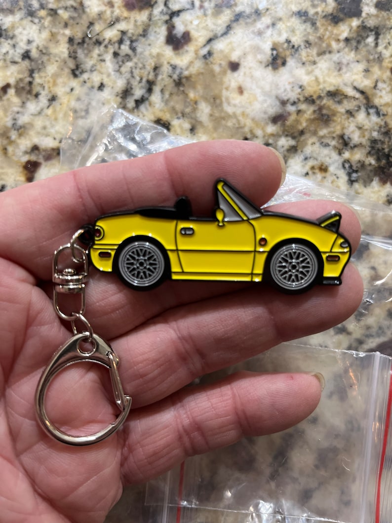 NA Miata Mk1 MX5 Keychains with BBS Wheels (6 Colors)_driver_apparel_drivi.store