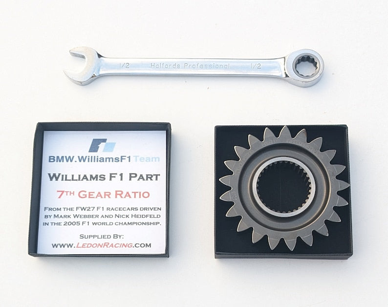 BMW Williams F1 Desk Accessory_driver_clothing_drivi.store